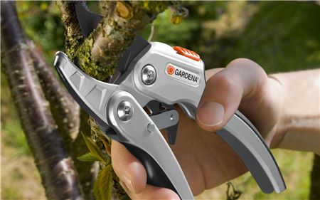 Comfort foarfece de tăiere cu clichet SmartCut Gardena